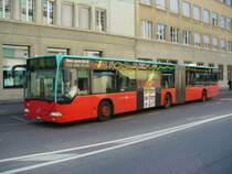 Mercedes CITATO Gelenkbus der VB Biel.. Bus Nr 141 Eingeteilt auf der Linie 3N vor dem SBB Bahnhof Biel-Bienne .. Foto vom 13.09.2006