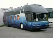 Neoplan Starliner N516 SHD, aufgenommen am 24.01.2004 auf dem Gel�nde der Neoplan NL Rhein Ruhr in Oberhausen.