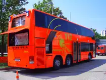 Einsatzleiwagenbus der Berufsfeuerwehr Karlsruhe bei der Feuerwache West am 22. Juli 2010