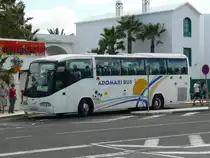 27.05.10,SCANIA-Irizar an der Costa Teguise/Lanzarote.