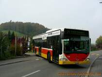 Der MB Citaro Nr. 716 f�hrt im Dorni r�ckw�rts in eine Seitenstrasse, um seine R�ckfahrt anzutreten.
