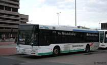 Regio Bus (H RH 787) aufgenommen am ZOB Hannover, 16.8.2010.
Der Bus wirbt fr die Hannoversche Allgemeine.