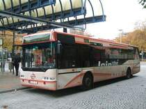 Bogestra Neoplan,Wagen 0105,als Linie 336 nach DO - L�tgendortmund, mit der Bochumer Sparkassen Werbung
 Join the club  im Bochhumer Hbf(Bbf.(04.11.2007)
