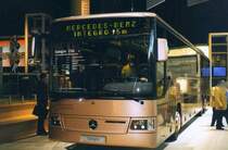 Mercedes O550 Integro L, aufgenommen auf der IAA 1998 in Hannover.
