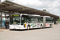 Auf dem ZOB in Flensburg stand am 20. Mai 2007 der FL-B 315 zur Abfahrt zum Flensburger Ortsteil Weiche bereit.