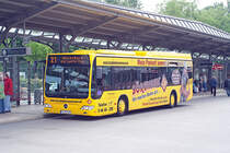 Am 20. Mai 2007 steht auf dem Flensburger ZOB der FL-B 342 von F�rde Bus zur R�ckfahrt auf der Linie 21 nach Gl�ckstadt bereit. Die Busgesellschaft F�rde Bus hat am 29. Mai 1999 den Verkehr auf der Linie 21 zwischen Flensburg �ber Gl�ckstadt nach Holnis von der F�rde-Reederei Flensburg �bernommen.