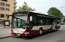 Schlienz (ES N 134), aufgenommen am Bahnhof Esslingen, 17.8.2010.
Der Bus wirbt f�r Weing�rtner Esslingen.