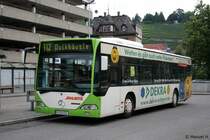 Schlienz (ES N 231).
Der Bus wirbt fr die Dekra.
Aufgenommen am Bahnhof Esslingen, 17.8.2010.