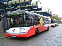 Bogestra Solaris Urbino 12 , Linie 365 nach Wattenscheid ,
mit Werbung Sportparadies Gelsenkirchen.(10.11.2007)