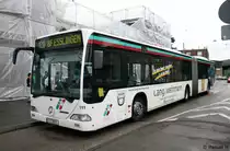 SVE 111 (ES 2071) wirbt f�r das Autohaus Lang Weinmann.
Aufgenommen am Bahnhof Esslingen, 17.8.2010.