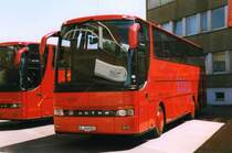 Setra S315 HDH/3, aufgenommen whrend der Setra Show 1999 in der Evobus NL Dortmund.