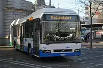 Der Volvo 7700 Hybrid Nr. 73 bei seiner Pr�sentation am 4. Februar 2011. Seit diesem Tag sind in Luzern 6 solche Busse auf den Linien 16, 18/19 und 21/31 anzutreffen.