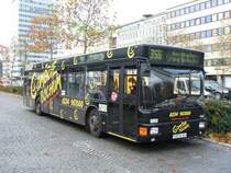 Bogestra MAN,Wagen 9405 als Linie 356 nach BO - Stiepel am
Bochumer Bhf/Bbf. in Ruhestellung.Werbung der  COM�DIE BOCHUM 
(12.11.2007) 