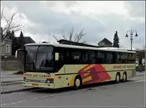 Setra S 319 UL genie�t eine kleine Pause am Bahnhof in Diekirch. 13.02.2011