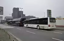 Busparde in der Hamburger Alle/Hannover. 1x Setra 400, 1x Scania Iriza und MAN Lions City am 16.02.2011.