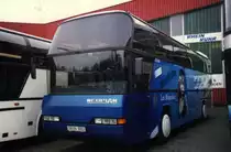 Neoplan Cityliner N116 H, aufgenommen im Oktober 1996 im GWZ der Neoplan NL Rhein Ruhr in Oberhausen.