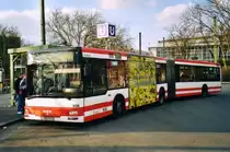 DSW 1639, ein MAN NG263, aufgenommen im April 2002 an der Haltestelle Westfalenstadion in Dortmund.