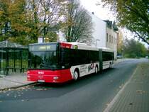 Wagen 04-65 steht hier gerade am Kamener Bahnhof und ist auf dem Weg nach Unna auf dem Linienweg der R81.
