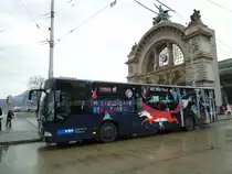 VBL Luzern Nr. 562/LU 15'716 Mercedes Citaro (ex Gowa, Luzern Nr. 62) am 8. Dezember 2010 Luzern, Bahnhof (mit Vollwerbung f�r  VBL-M�rlibus )