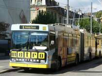 TN - NAW / Hess Trolleybus Nr.118 mit Vollwerbung bei der Haltestelle Place Pury am 19.09.2007