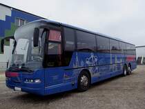 NEOPLAN_N316 von Auer-Reisen hat eine Gruppe Faschingsnarren nach Ried gebracht;110220