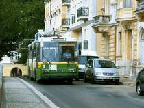 �koda 14Tr 10/6 #50 am Linie Nr. 5 hinter der Hauptkollonade am Masarykstr., 17. 8. 2004