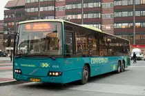 Die Connexxion 4303 mit linie 176 nach Amsterdam Station Zuid ist ein Volvo 8700 mit doppel axe .