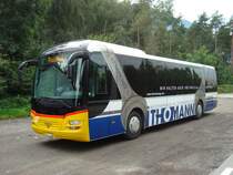 MAN Lions Regio R12 GR 162988 mit einer Vollwerbung der Garage Thomann
   
aufgenommen am 07.09.2010