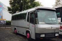 Neoplan Jetliner N208, aufgenommen im September 1996 auf dem Parkplatz der Messe Hannover.