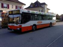 MB 405N Nr. 65, welcher nur noch eiserne Reserve ist, auf der Linie 6 in Biberist RBS, 02.03.2011. (Handyfoto)