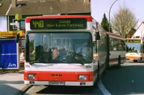 DSW 1604, ein MAN NG272, aufgenommen im April 2002 an der Haltestelle Oespel Schleife in Dortmund.