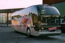 Neoplan Starliner N516 SHD, aufgenommen im November 1998 auf dem Gelnde der Neoplan NL Rhein Ruhr in Oberhausen.