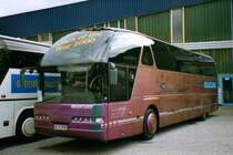 Neoplan Starliner N516 SHD, aufgenommen im Mrz 2002 auf dem Gelnde der Neoplan NL Rhein Ruhr in Oberhausen.