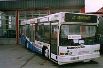 Neoplan N4009 NF, aufgenommen im Mrz 2002 GWZ der Neoplan NL Rhein Ruhr in Oberhausen.