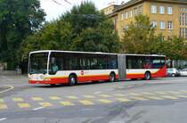 trn - Mercedes Citaro Gelenkbus Nr.221  NE 19221 vor den Bahnhof in La Chaux de Fonds am 07.09.2007