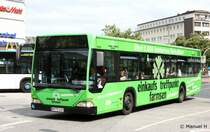 Jasper 8129 (HH TR 1481) mit Werbung fr das Einkaufscenter Farmsen.
Aufgenommen am ZOB Altona, 21.8.2010. 