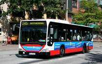 Hochbahn 2240 (HH GP 1014) macht Werbung f�r die Schl�ssel Zentrale.
Aufgenommen in Hamburg Harburg, 21.8.2010.