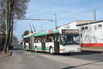 MAN NGE 152, Obus 011 der BBG-Eberswalde in Finow am 23.03.2011. Dieser ist seit dem Tag der offenen T�r letzten Jahres mit Ad�-Gr��en von den Eberswaldern geschm�ckt.
