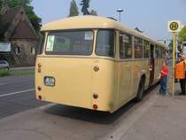B�ssing-Bus in Alt-Mariendorf an der U-Bahnstation, Sonderfahrten im Mai 2006