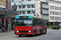 VB - Trolleybus Nr. 69 unterwegs in den Strassen von Biel eingeteilt auf der Linie 4 nach NIDAU am 19.10.2007