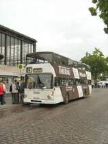 Doppelstockbus an der Haltestelle Zoologischer Garten, abfahrbereit als Linie 54 nach Spandau (Sonderverkehr im Fr�hjahr 2007)