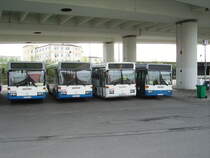 Gleich vier First Group Rhein Neckar Mercedes Benz O405N in Ludwigshafen Hbf am 03.04.11