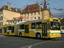 TN Neuch�tel - Nr. 102 - NAW/Hess Gelenktrolleybus am 8. M�rz 2011 in Neuch�tel, Place Pury
