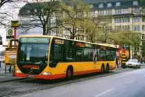 Mercedes Citaro O530 L von Jasper, aufgenommen im November 2002 in Hamburg am Hauptbahnhof.