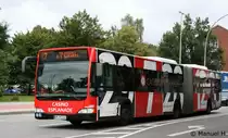 Hochbahn 7802 (HH HN 2832) mit Werbung fr Casino Esplanade.
Aufgenommen am ZOB Barmbek, 2.9.2010.