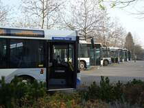 Der Potsdamer Busbahnhof am Hauptbahnhof. Hier stehen die Busse und Busfahrer und machen ihre Pause. Aufgenommen am 28.11.2007