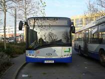 Solaris Urbino 18 P:AV 192 am Potsdamer Hauptbahnhof. Aufgenommen am 28.11.2007