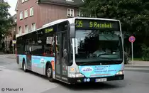 VHH 0803 (HH OO 1872) mit Werbung fr Car Wash Wentorf.
Aufgenommen am Bahnhof Bergedorf, 2.9.2010.
