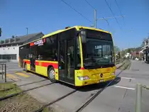 Mercedes Citaro mit der Betriebsnummer 71 an der Endstation in Bottmingen. Die Aufnahme stammt vom 08.04.2011.