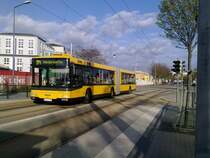 MAN auf der Linie 94 bei der Einfahrt in die Haltestelle Bremer Stra�e.
12.04.11